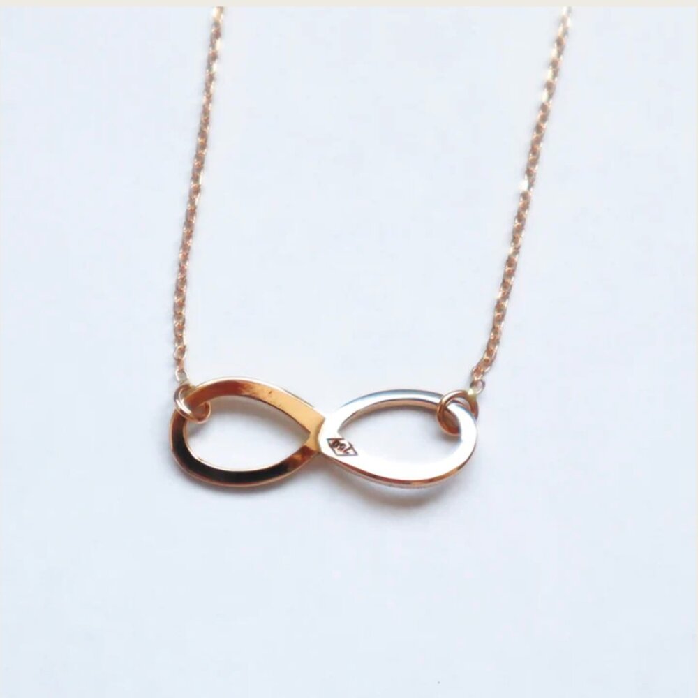 18k Gold Infinity Necklace - Picture 2 of 7
